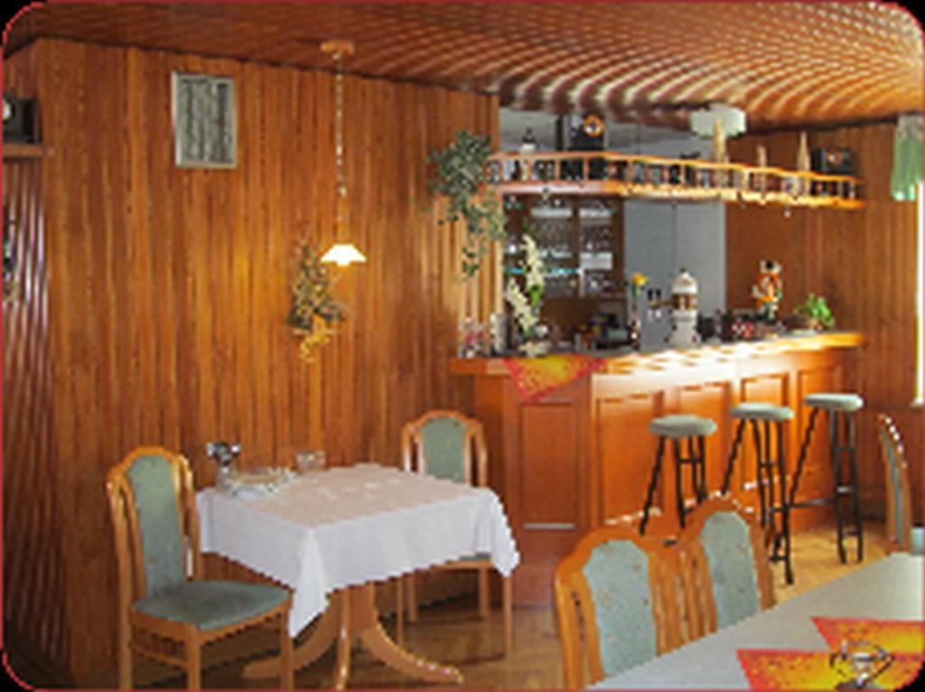 Hotel Zur Edlen Krone Neuhausen (Saxony)